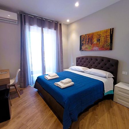 Angel Rooms Бари Екстериор снимка
