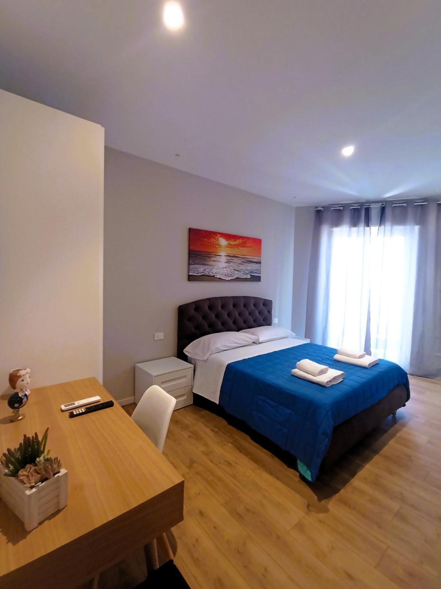 Angel Rooms Бари Екстериор снимка